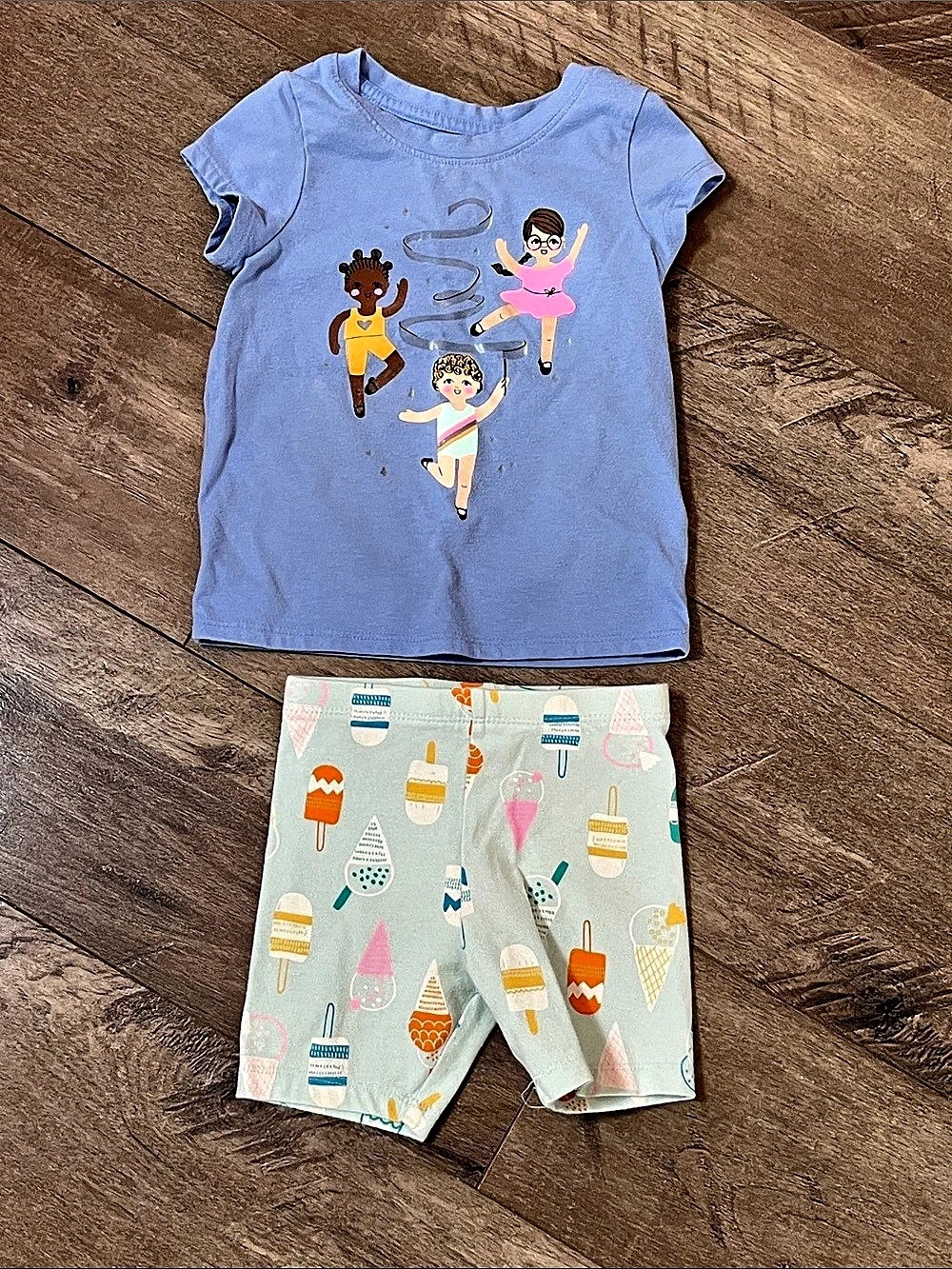 Cat & Jack Girls 2T Graphic Tee & Ice Cream Print Shorts